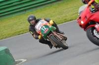 Mallory-park-Leicestershire;Mallory-park-photographs;Motorcycle-action-photographs;classic-bikes;event-digital-images;eventdigitalimages;mallory-park;no-limits-trackday;peter-wileman-photography;vintage-bikes;vintage-motorcycles;vmcc-festival-1000-bikes