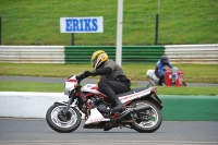 Mallory-park-Leicestershire;Mallory-park-photographs;Motorcycle-action-photographs;classic-bikes;event-digital-images;eventdigitalimages;mallory-park;no-limits-trackday;peter-wileman-photography;vintage-bikes;vintage-motorcycles;vmcc-festival-1000-bikes