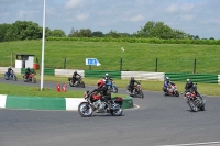 Mallory-park-Leicestershire;Mallory-park-photographs;Motorcycle-action-photographs;classic-bikes;event-digital-images;eventdigitalimages;mallory-park;no-limits-trackday;peter-wileman-photography;vintage-bikes;vintage-motorcycles;vmcc-festival-1000-bikes