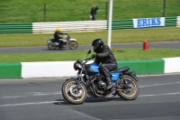 Mallory-park-Leicestershire;Mallory-park-photographs;Motorcycle-action-photographs;classic-bikes;event-digital-images;eventdigitalimages;mallory-park;no-limits-trackday;peter-wileman-photography;vintage-bikes;vintage-motorcycles;vmcc-festival-1000-bikes