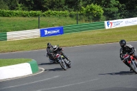 Mallory-park-Leicestershire;Mallory-park-photographs;Motorcycle-action-photographs;classic-bikes;event-digital-images;eventdigitalimages;mallory-park;no-limits-trackday;peter-wileman-photography;vintage-bikes;vintage-motorcycles;vmcc-festival-1000-bikes