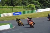 Mallory-park-Leicestershire;Mallory-park-photographs;Motorcycle-action-photographs;classic-bikes;event-digital-images;eventdigitalimages;mallory-park;no-limits-trackday;peter-wileman-photography;vintage-bikes;vintage-motorcycles;vmcc-festival-1000-bikes