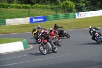 Mallory-park-Leicestershire;Mallory-park-photographs;Motorcycle-action-photographs;classic-bikes;event-digital-images;eventdigitalimages;mallory-park;no-limits-trackday;peter-wileman-photography;vintage-bikes;vintage-motorcycles;vmcc-festival-1000-bikes