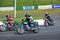 Mallory-park-Leicestershire;Mallory-park-photographs;Motorcycle-action-photographs;classic-bikes;event-digital-images;eventdigitalimages;mallory-park;no-limits-trackday;peter-wileman-photography;vintage-bikes;vintage-motorcycles;vmcc-festival-1000-bikes