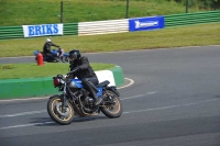 Mallory-park-Leicestershire;Mallory-park-photographs;Motorcycle-action-photographs;classic-bikes;event-digital-images;eventdigitalimages;mallory-park;no-limits-trackday;peter-wileman-photography;vintage-bikes;vintage-motorcycles;vmcc-festival-1000-bikes