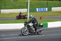 Mallory-park-Leicestershire;Mallory-park-photographs;Motorcycle-action-photographs;classic-bikes;event-digital-images;eventdigitalimages;mallory-park;no-limits-trackday;peter-wileman-photography;vintage-bikes;vintage-motorcycles;vmcc-festival-1000-bikes