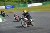 Mallory-park-Leicestershire;Mallory-park-photographs;Motorcycle-action-photographs;classic-bikes;event-digital-images;eventdigitalimages;mallory-park;no-limits-trackday;peter-wileman-photography;vintage-bikes;vintage-motorcycles;vmcc-festival-1000-bikes