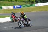 Mallory-park-Leicestershire;Mallory-park-photographs;Motorcycle-action-photographs;classic-bikes;event-digital-images;eventdigitalimages;mallory-park;no-limits-trackday;peter-wileman-photography;vintage-bikes;vintage-motorcycles;vmcc-festival-1000-bikes