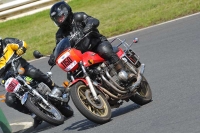 Mallory-park-Leicestershire;Mallory-park-photographs;Motorcycle-action-photographs;classic-bikes;event-digital-images;eventdigitalimages;mallory-park;no-limits-trackday;peter-wileman-photography;vintage-bikes;vintage-motorcycles;vmcc-festival-1000-bikes