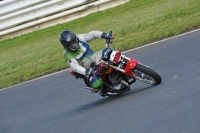 Mallory-park-Leicestershire;Mallory-park-photographs;Motorcycle-action-photographs;classic-bikes;event-digital-images;eventdigitalimages;mallory-park;no-limits-trackday;peter-wileman-photography;vintage-bikes;vintage-motorcycles;vmcc-festival-1000-bikes