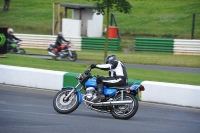 Mallory-park-Leicestershire;Mallory-park-photographs;Motorcycle-action-photographs;classic-bikes;event-digital-images;eventdigitalimages;mallory-park;no-limits-trackday;peter-wileman-photography;vintage-bikes;vintage-motorcycles;vmcc-festival-1000-bikes