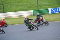 Mallory-park-Leicestershire;Mallory-park-photographs;Motorcycle-action-photographs;classic-bikes;event-digital-images;eventdigitalimages;mallory-park;no-limits-trackday;peter-wileman-photography;vintage-bikes;vintage-motorcycles;vmcc-festival-1000-bikes