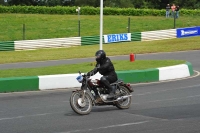 Mallory-park-Leicestershire;Mallory-park-photographs;Motorcycle-action-photographs;classic-bikes;event-digital-images;eventdigitalimages;mallory-park;no-limits-trackday;peter-wileman-photography;vintage-bikes;vintage-motorcycles;vmcc-festival-1000-bikes