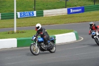 Mallory-park-Leicestershire;Mallory-park-photographs;Motorcycle-action-photographs;classic-bikes;event-digital-images;eventdigitalimages;mallory-park;no-limits-trackday;peter-wileman-photography;vintage-bikes;vintage-motorcycles;vmcc-festival-1000-bikes