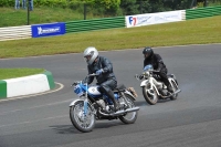 Mallory-park-Leicestershire;Mallory-park-photographs;Motorcycle-action-photographs;classic-bikes;event-digital-images;eventdigitalimages;mallory-park;no-limits-trackday;peter-wileman-photography;vintage-bikes;vintage-motorcycles;vmcc-festival-1000-bikes