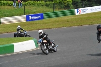 Mallory-park-Leicestershire;Mallory-park-photographs;Motorcycle-action-photographs;classic-bikes;event-digital-images;eventdigitalimages;mallory-park;no-limits-trackday;peter-wileman-photography;vintage-bikes;vintage-motorcycles;vmcc-festival-1000-bikes