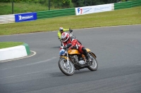 Mallory-park-Leicestershire;Mallory-park-photographs;Motorcycle-action-photographs;classic-bikes;event-digital-images;eventdigitalimages;mallory-park;no-limits-trackday;peter-wileman-photography;vintage-bikes;vintage-motorcycles;vmcc-festival-1000-bikes