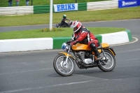 Mallory-park-Leicestershire;Mallory-park-photographs;Motorcycle-action-photographs;classic-bikes;event-digital-images;eventdigitalimages;mallory-park;no-limits-trackday;peter-wileman-photography;vintage-bikes;vintage-motorcycles;vmcc-festival-1000-bikes