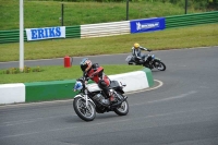 Mallory-park-Leicestershire;Mallory-park-photographs;Motorcycle-action-photographs;classic-bikes;event-digital-images;eventdigitalimages;mallory-park;no-limits-trackday;peter-wileman-photography;vintage-bikes;vintage-motorcycles;vmcc-festival-1000-bikes