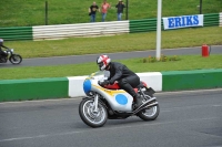 Mallory-park-Leicestershire;Mallory-park-photographs;Motorcycle-action-photographs;classic-bikes;event-digital-images;eventdigitalimages;mallory-park;no-limits-trackday;peter-wileman-photography;vintage-bikes;vintage-motorcycles;vmcc-festival-1000-bikes