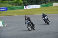 Mallory-park-Leicestershire;Mallory-park-photographs;Motorcycle-action-photographs;classic-bikes;event-digital-images;eventdigitalimages;mallory-park;no-limits-trackday;peter-wileman-photography;vintage-bikes;vintage-motorcycles;vmcc-festival-1000-bikes