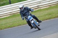 Mallory-park-Leicestershire;Mallory-park-photographs;Motorcycle-action-photographs;classic-bikes;event-digital-images;eventdigitalimages;mallory-park;no-limits-trackday;peter-wileman-photography;vintage-bikes;vintage-motorcycles;vmcc-festival-1000-bikes