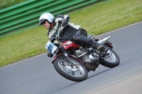 Mallory-park-Leicestershire;Mallory-park-photographs;Motorcycle-action-photographs;classic-bikes;event-digital-images;eventdigitalimages;mallory-park;no-limits-trackday;peter-wileman-photography;vintage-bikes;vintage-motorcycles;vmcc-festival-1000-bikes