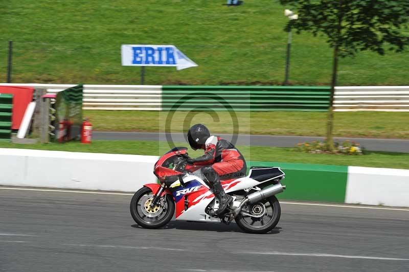 Mallory park Leicestershire;Mallory park photographs;Motorcycle action photographs;Rockingham;Rockingham photographs;Trackday digital images;classic bikes;event digital images;eventdigitalimages;mallory park;no limits trackday;peter wileman photography;rockingham corby northamptonshire;trackday;trackday photos;vintage bikes;vintage motorcycles;vmcc festival 1000 bikes