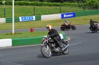 Mallory-park-Leicestershire;Mallory-park-photographs;Motorcycle-action-photographs;Rockingham;Rockingham-photographs;Trackday-digital-images;classic-bikes;event-digital-images;eventdigitalimages;mallory-park;no-limits-trackday;peter-wileman-photography;rockingham-corby-northamptonshire;trackday;trackday-photos;vintage-bikes;vintage-motorcycles;vmcc-festival-1000-bikes