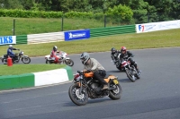 Mallory-park-Leicestershire;Mallory-park-photographs;Motorcycle-action-photographs;Rockingham;Rockingham-photographs;Trackday-digital-images;classic-bikes;event-digital-images;eventdigitalimages;mallory-park;no-limits-trackday;peter-wileman-photography;rockingham-corby-northamptonshire;trackday;trackday-photos;vintage-bikes;vintage-motorcycles;vmcc-festival-1000-bikes