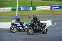 Mallory-park-Leicestershire;Mallory-park-photographs;Motorcycle-action-photographs;Rockingham;Rockingham-photographs;Trackday-digital-images;classic-bikes;event-digital-images;eventdigitalimages;mallory-park;no-limits-trackday;peter-wileman-photography;rockingham-corby-northamptonshire;trackday;trackday-photos;vintage-bikes;vintage-motorcycles;vmcc-festival-1000-bikes