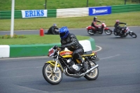 Mallory-park-Leicestershire;Mallory-park-photographs;Motorcycle-action-photographs;Rockingham;Rockingham-photographs;Trackday-digital-images;classic-bikes;event-digital-images;eventdigitalimages;mallory-park;no-limits-trackday;peter-wileman-photography;rockingham-corby-northamptonshire;trackday;trackday-photos;vintage-bikes;vintage-motorcycles;vmcc-festival-1000-bikes