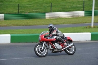 Mallory-park-Leicestershire;Mallory-park-photographs;Motorcycle-action-photographs;Rockingham;Rockingham-photographs;Trackday-digital-images;classic-bikes;event-digital-images;eventdigitalimages;mallory-park;no-limits-trackday;peter-wileman-photography;rockingham-corby-northamptonshire;trackday;trackday-photos;vintage-bikes;vintage-motorcycles;vmcc-festival-1000-bikes