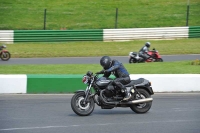 Mallory-park-Leicestershire;Mallory-park-photographs;Motorcycle-action-photographs;Rockingham;Rockingham-photographs;Trackday-digital-images;classic-bikes;event-digital-images;eventdigitalimages;mallory-park;no-limits-trackday;peter-wileman-photography;rockingham-corby-northamptonshire;trackday;trackday-photos;vintage-bikes;vintage-motorcycles;vmcc-festival-1000-bikes