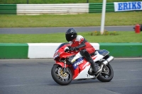 Mallory-park-Leicestershire;Mallory-park-photographs;Motorcycle-action-photographs;Rockingham;Rockingham-photographs;Trackday-digital-images;classic-bikes;event-digital-images;eventdigitalimages;mallory-park;no-limits-trackday;peter-wileman-photography;rockingham-corby-northamptonshire;trackday;trackday-photos;vintage-bikes;vintage-motorcycles;vmcc-festival-1000-bikes