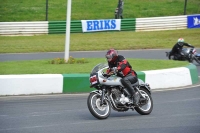 Mallory-park-Leicestershire;Mallory-park-photographs;Motorcycle-action-photographs;Rockingham;Rockingham-photographs;Trackday-digital-images;classic-bikes;event-digital-images;eventdigitalimages;mallory-park;no-limits-trackday;peter-wileman-photography;rockingham-corby-northamptonshire;trackday;trackday-photos;vintage-bikes;vintage-motorcycles;vmcc-festival-1000-bikes