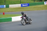 Mallory-park-Leicestershire;Mallory-park-photographs;Motorcycle-action-photographs;Rockingham;Rockingham-photographs;Trackday-digital-images;classic-bikes;event-digital-images;eventdigitalimages;mallory-park;no-limits-trackday;peter-wileman-photography;rockingham-corby-northamptonshire;trackday;trackday-photos;vintage-bikes;vintage-motorcycles;vmcc-festival-1000-bikes