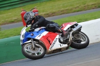 Mallory-park-Leicestershire;Mallory-park-photographs;Motorcycle-action-photographs;Rockingham;Rockingham-photographs;Trackday-digital-images;classic-bikes;event-digital-images;eventdigitalimages;mallory-park;no-limits-trackday;peter-wileman-photography;rockingham-corby-northamptonshire;trackday;trackday-photos;vintage-bikes;vintage-motorcycles;vmcc-festival-1000-bikes