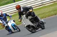 Mallory-park-Leicestershire;Mallory-park-photographs;Motorcycle-action-photographs;classic-bikes;event-digital-images;eventdigitalimages;mallory-park;no-limits-trackday;peter-wileman-photography;vintage-bikes;vintage-motorcycles;vmcc-festival-1000-bikes