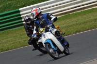 Mallory-park-Leicestershire;Mallory-park-photographs;Motorcycle-action-photographs;classic-bikes;event-digital-images;eventdigitalimages;mallory-park;no-limits-trackday;peter-wileman-photography;vintage-bikes;vintage-motorcycles;vmcc-festival-1000-bikes