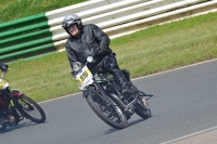 Mallory-park-Leicestershire;Mallory-park-photographs;Motorcycle-action-photographs;classic-bikes;event-digital-images;eventdigitalimages;mallory-park;no-limits-trackday;peter-wileman-photography;vintage-bikes;vintage-motorcycles;vmcc-festival-1000-bikes