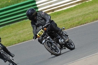 Mallory-park-Leicestershire;Mallory-park-photographs;Motorcycle-action-photographs;classic-bikes;event-digital-images;eventdigitalimages;mallory-park;no-limits-trackday;peter-wileman-photography;vintage-bikes;vintage-motorcycles;vmcc-festival-1000-bikes