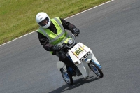 Mallory-park-Leicestershire;Mallory-park-photographs;Motorcycle-action-photographs;classic-bikes;event-digital-images;eventdigitalimages;mallory-park;no-limits-trackday;peter-wileman-photography;vintage-bikes;vintage-motorcycles;vmcc-festival-1000-bikes