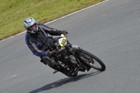 Mallory-park-Leicestershire;Mallory-park-photographs;Motorcycle-action-photographs;classic-bikes;event-digital-images;eventdigitalimages;mallory-park;no-limits-trackday;peter-wileman-photography;vintage-bikes;vintage-motorcycles;vmcc-festival-1000-bikes