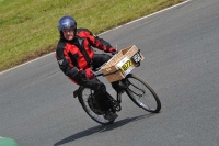 Mallory-park-Leicestershire;Mallory-park-photographs;Motorcycle-action-photographs;classic-bikes;event-digital-images;eventdigitalimages;mallory-park;no-limits-trackday;peter-wileman-photography;vintage-bikes;vintage-motorcycles;vmcc-festival-1000-bikes