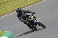 Mallory-park-Leicestershire;Mallory-park-photographs;Motorcycle-action-photographs;classic-bikes;event-digital-images;eventdigitalimages;mallory-park;no-limits-trackday;peter-wileman-photography;vintage-bikes;vintage-motorcycles;vmcc-festival-1000-bikes