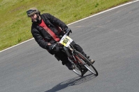 Mallory-park-Leicestershire;Mallory-park-photographs;Motorcycle-action-photographs;classic-bikes;event-digital-images;eventdigitalimages;mallory-park;no-limits-trackday;peter-wileman-photography;vintage-bikes;vintage-motorcycles;vmcc-festival-1000-bikes