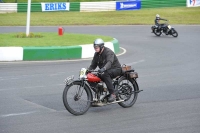 Mallory-park-Leicestershire;Mallory-park-photographs;Motorcycle-action-photographs;classic-bikes;event-digital-images;eventdigitalimages;mallory-park;no-limits-trackday;peter-wileman-photography;vintage-bikes;vintage-motorcycles;vmcc-festival-1000-bikes