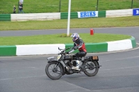 Mallory-park-Leicestershire;Mallory-park-photographs;Motorcycle-action-photographs;classic-bikes;event-digital-images;eventdigitalimages;mallory-park;no-limits-trackday;peter-wileman-photography;vintage-bikes;vintage-motorcycles;vmcc-festival-1000-bikes