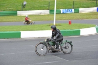 Mallory-park-Leicestershire;Mallory-park-photographs;Motorcycle-action-photographs;classic-bikes;event-digital-images;eventdigitalimages;mallory-park;no-limits-trackday;peter-wileman-photography;vintage-bikes;vintage-motorcycles;vmcc-festival-1000-bikes